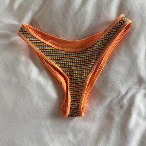 Frankie’s bikinis Hawaiian sky bottom